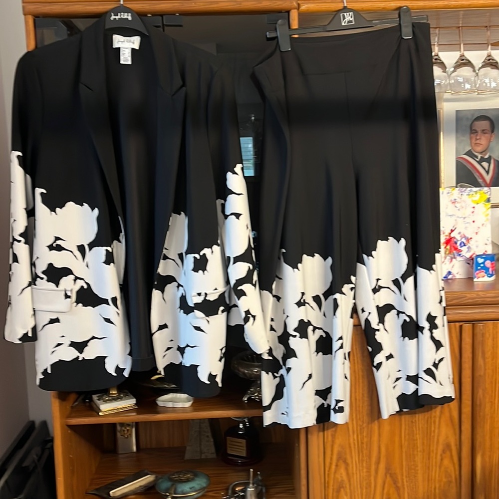 Joseph Ribkoff suit
